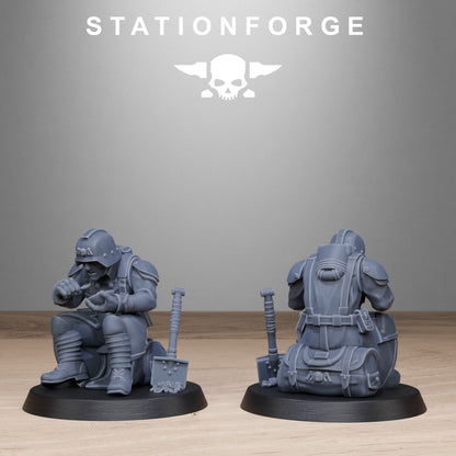GrimGuard Chill Squad StationForge 32mm 16K Resin 10 Miniatures