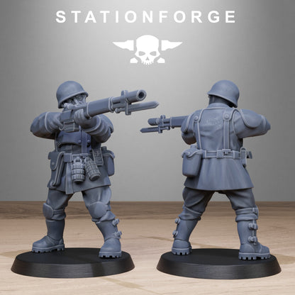 FreeGuard Infantry StationForge 32mm 16K Resin 10 Miniatures