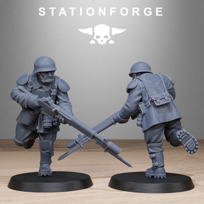 FreeGuard Infantry StationForge 32mm 16K Resin 10 Miniatures